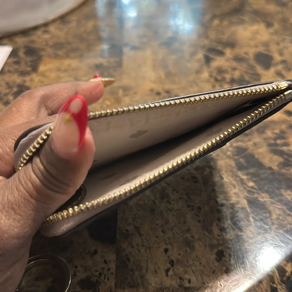 Card case - Picture 3 of 3